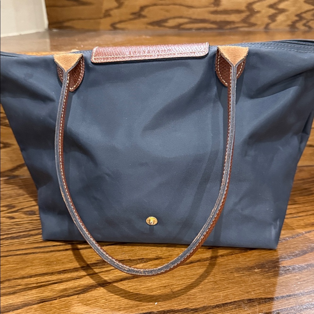 Longchamp Le Pliage Navy Tote - Picture 7 of 16
